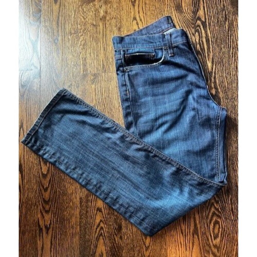 Mens Joe's Jeans "The Classic"  Size 34X32 Straight Leg Relaxed Fit Dark Wash